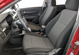 Подержанный автомобиль Kia Rio Sedan 2019 года (20 фото)