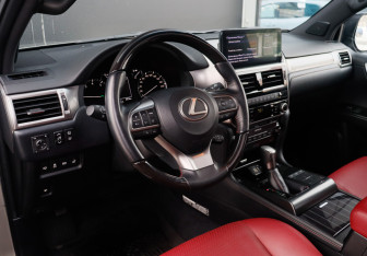Подержанный автомобиль Lexus GX 2022 года (20 фото)