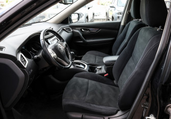 Подержанный автомобиль Nissan X-Trail 2016 года (15 фото)