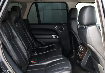 Подержанный автомобиль Land Rover Range Rover 2014 года (12 фото)