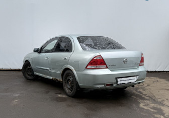 Подержанный автомобиль Nissan Almera Classic 2006 года (7 фото)