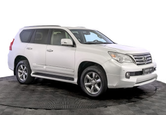 Подержанный автомобиль Lexus GX 2012 года (3 фото)