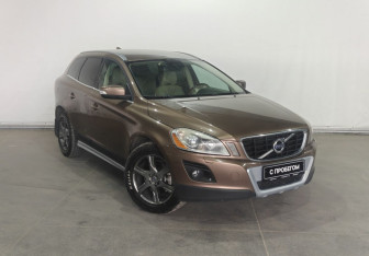 Подержанный автомобиль Volvo XC60 2012 года (3 фото)