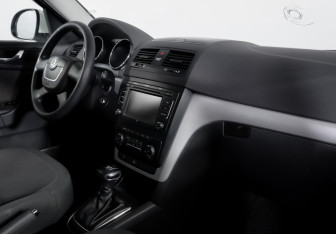 Подержанный автомобиль Skoda Yeti 2012 года (9 фото)
