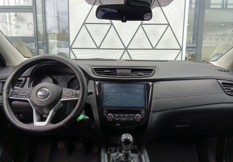 Подержанный автомобиль Nissan Qashqai 2021 года (11 фото)