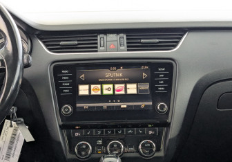 Подержанный автомобиль Skoda Octavia Liftback 2018 года (25 фото)