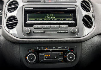 Подержанный автомобиль Volkswagen Tiguan 2012 года (15 фото)