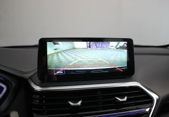 Подержанный автомобиль Changan Alsvin 2023 года (10 фото)