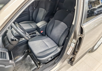Подержанный автомобиль Subaru Forester Suv 2017 года (20 фото)