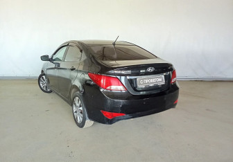 Подержанный автомобиль Hyundai Solaris Sedan 2016 года (6 фото)