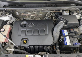 Подержанный автомобиль Toyota RAV4 2018 года (9 фото)