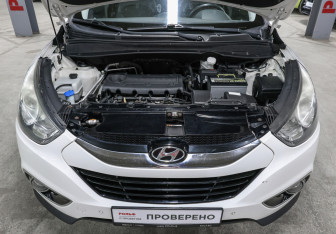 Подержанный автомобиль Hyundai ix35 2012 года (9 фото)