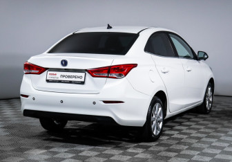 Подержанный автомобиль Changan Alsvin 2023 года (5 фото)