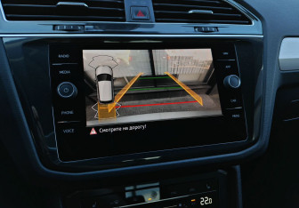Подержанный автомобиль Volkswagen Tiguan 2021 года (12 фото)