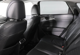 Подержанный автомобиль Kia Sportage 2023 года (12 фото)