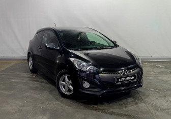 Подержанный автомобиль Hyundai i30 Hatchback 2014 года (3 фото)