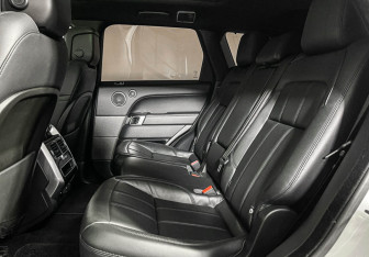 Подержанный автомобиль Land Rover Range Rover Sport 2018 года (10 фото)