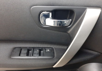 Подержанный автомобиль Nissan Qashqai 2013 года (19 фото)