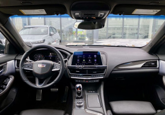 Подержанный автомобиль Cadillac CT5 2020 года (21 фото)
