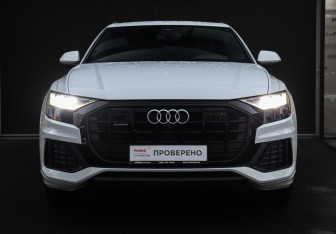 Подержанный автомобиль Audi Q8 2019 года (2 фото)