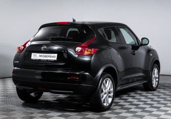 Подержанный автомобиль Nissan Juke 2012 года (5 фото)