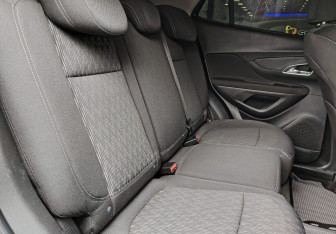 Подержанный автомобиль Opel Mokka 2014 года (11 фото)