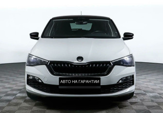 Подержанный автомобиль Skoda Rapid Liftback 2021 года (2 фото)