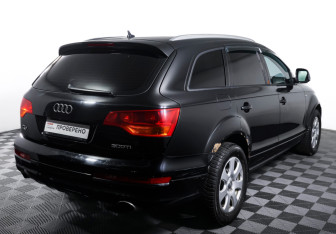 Подержанный автомобиль Audi Q7 2009 года (5 фото)