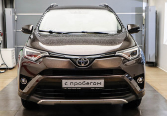 Подержанный автомобиль Toyota RAV4 2019 года (2 фото)
