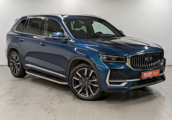 Подержанный автомобиль Geely Monjaro 2023 года (3 фото)