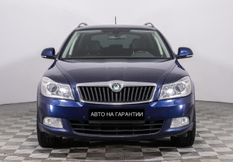 Подержанный автомобиль Skoda Octavia Wagon 2013 года (2 фото)