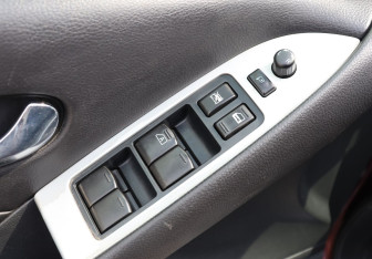 Подержанный автомобиль Nissan Murano Suv 2012 года (11 фото)