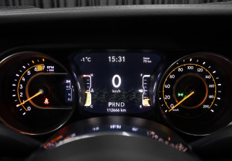 Подержанный автомобиль Jeep Wrangler 2020 года (13 фото)