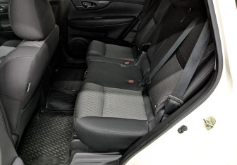 Подержанный автомобиль Nissan X-Trail 2019 года (18 фото)