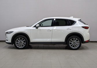 Подержанный автомобиль Mazda CX-5 2022 года (2 фото)