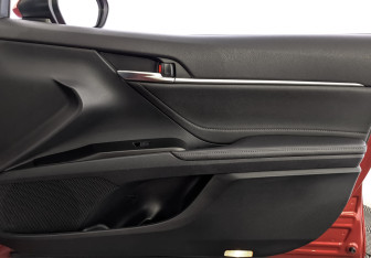 Подержанный автомобиль Toyota Camry Sedan 2021 года (25 фото)