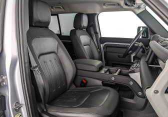 Подержанный автомобиль Land Rover Defender Suv 2021 года (23 фото)