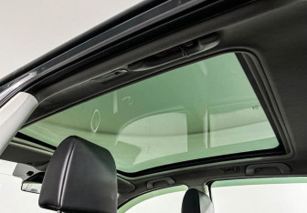 Подержанный автомобиль Nissan Qashqai 2012 года (14 фото)