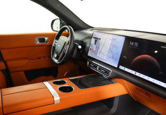 Подержанный автомобиль LiXiang L7 2024 года (9 фото)