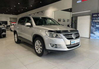 Подержанный автомобиль Volkswagen Tiguan 2010 года (3 фото)