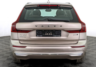 Новый Volvo XC60 2025 (6 фото)