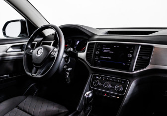 Подержанный автомобиль Volkswagen Teramont 2018 года (9 фото)