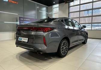 Подержанный автомобиль Москвич 6 2023 года (4 фото)