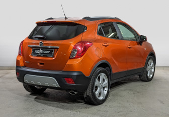 Подержанный автомобиль Opel Mokka 2013 года (5 фото)