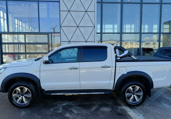 Подержанный автомобиль JAC T8 2023 года (8 фото)