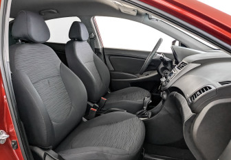 Подержанный автомобиль Hyundai Solaris Sedan 2016 года (24 фото)