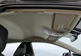 Подержанный автомобиль Toyota Corolla Sedan 2019 года (23 фото)