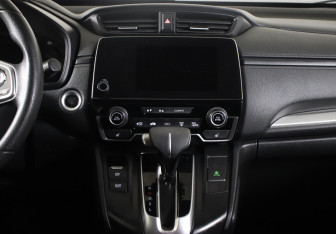 Подержанный автомобиль Honda CR-V 2018 года (9 фото)