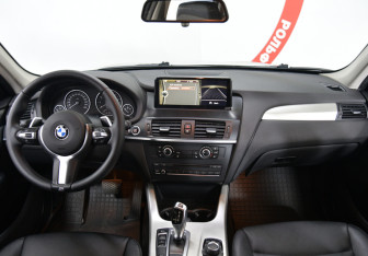 Подержанный автомобиль BMW X3 2013 года (7 фото)