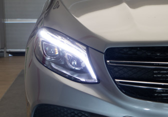 Подержанный автомобиль Mercedes-Benz GLE 2016 года (36 фото)